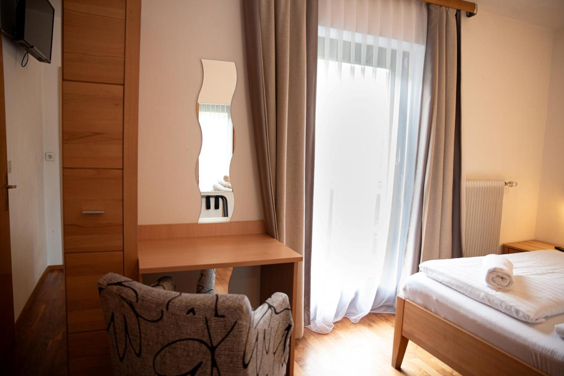 Haus Maria Bed & Breakfast Bruck an der Grossglocknerstrasse Bagian luar foto